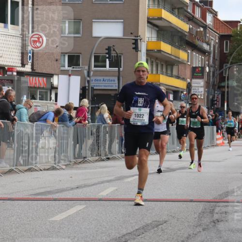 15.09.2024 - PSD Bank Halbmarathon Michael Strokosch http://msf.ph/oto/7084663 15.09.2024 11:23:07 Ziel 650, 674, 683, 1022 meine-sportfotos.de