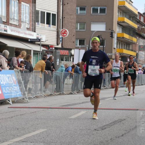 15.09.2024 - PSD Bank Halbmarathon Michael Strokosch http://msf.ph/oto/7084670 15.09.2024 11:23:08 Ziel 650, 674, 683, 1022 meine-sportfotos.de