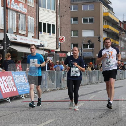 15.09.2024 - PSD Bank Halbmarathon Michael Strokosch http://msf.ph/oto/7084688 15.09.2024 12:31:26 Ziel 1866, 2068, 2887, 3309 meine-sportfotos.de