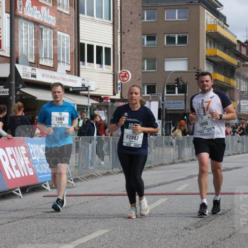 15.09.2024 - PSD Bank Halbmarathon Michael Strokosch http://msf.ph/oto/7084695 15.09.2024 12:31:26 Ziel 1866, 2068, 2887, 3309 meine-sportfotos.de