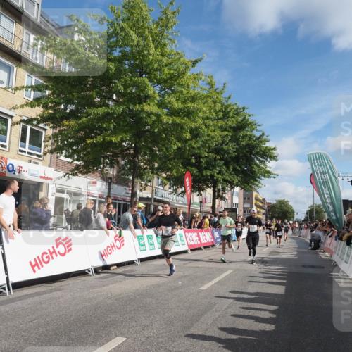 15.09.2024 - PSD Bank Halbmarathon Miley Keyser http://msf.ph/oto/7084696 15.09.2024 11:48:04 Ziel 1200, 1305, 1513, 1527, 1562, 1688, 1744, 2051, 2509, 2555, 2745 meine-sportfotos.de