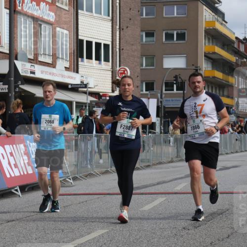 15.09.2024 - PSD Bank Halbmarathon Michael Strokosch http://msf.ph/oto/7084700 15.09.2024 12:31:26 Ziel 1866, 2068, 2887, 3309 meine-sportfotos.de