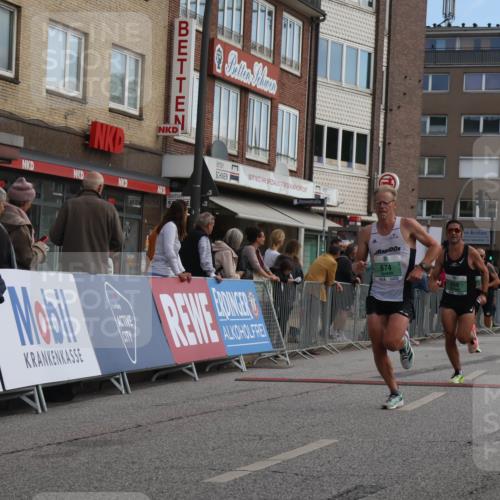 15.09.2024 - PSD Bank Halbmarathon Michael Strokosch http://msf.ph/oto/7084702 15.09.2024 11:23:10 Ziel 650, 674, 683, 1022 meine-sportfotos.de