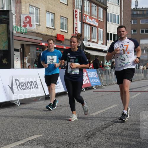 15.09.2024 - PSD Bank Halbmarathon Michael Strokosch http://msf.ph/oto/7084735 15.09.2024 12:31:28 Ziel 1866, 2068, 2887, 3309 meine-sportfotos.de