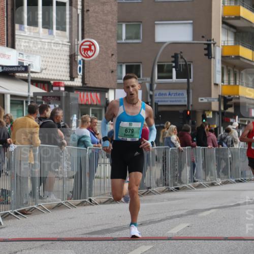 15.09.2024 - PSD Bank Halbmarathon Michael Strokosch http://msf.ph/oto/7084790 15.09.2024 11:23:18 Ziel 650, 663, 674, 679, 683, 881, 1022 meine-sportfotos.de