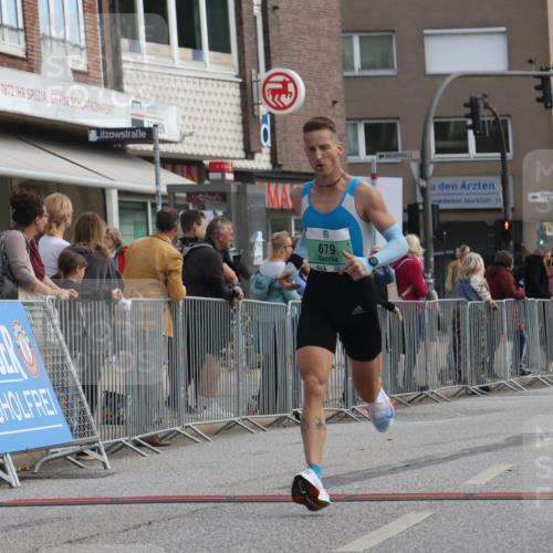 15.09.2024 - PSD Bank Halbmarathon Michael Strokosch http://msf.ph/oto/7084794 15.09.2024 11:23:18 Ziel 650, 663, 674, 679, 683, 881, 1022 meine-sportfotos.de