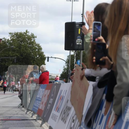 15.09.2024 - PSD Bank Halbmarathon Michael Strokosch http://msf.ph/oto/7084796 15.09.2024 12:31:39 Ziel 2192, 2352, 2358, 2423, 3014, 3203, 3207, 3356, 3541 meine-sportfotos.de