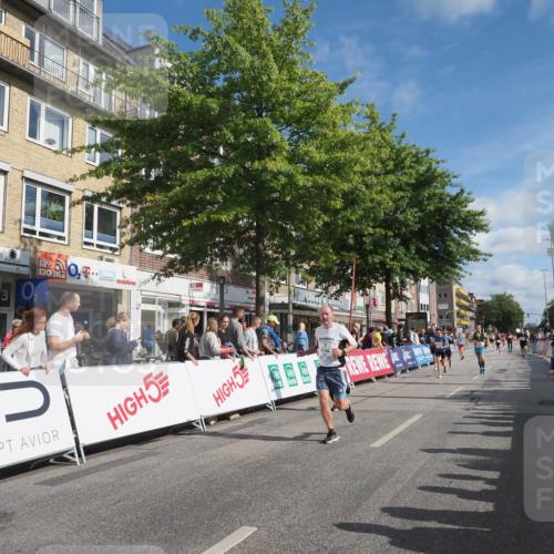 15.09.2024 - PSD Bank Halbmarathon Miley Keyser http://msf.ph/oto/7084799 15.09.2024 11:48:15 Ziel 833, 1200, 1264, 1321, 1356, 1513, 1520, 1527, 1532, 1562, 1744, 2484, 2555, 2563, 2745, 2944, 3556 meine-sportfotos.de