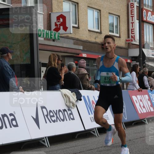 15.09.2024 - PSD Bank Halbmarathon Michael Strokosch http://msf.ph/oto/7084816 15.09.2024 11:23:20 Ziel 650, 663, 674, 679, 683, 879, 881, 1022, 1028 meine-sportfotos.de
