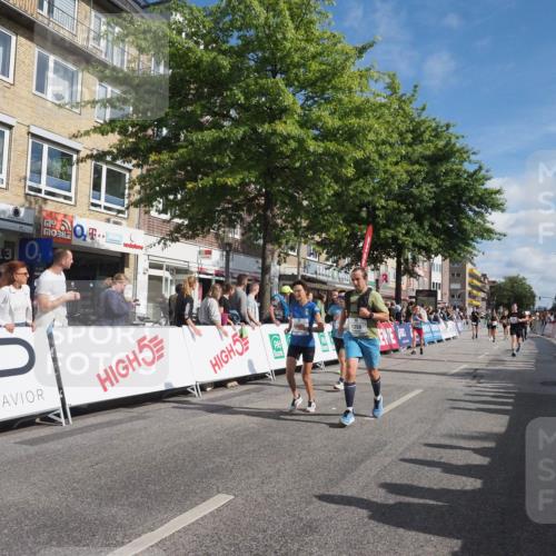 15.09.2024 - PSD Bank Halbmarathon Miley Keyser http://msf.ph/oto/7084817 15.09.2024 11:48:19 Ziel 833, 1264, 1321, 1356, 1419, 1513, 1519, 1520, 1532, 1562, 1744, 2484, 2555, 2563, 2944, 3556 meine-sportfotos.de