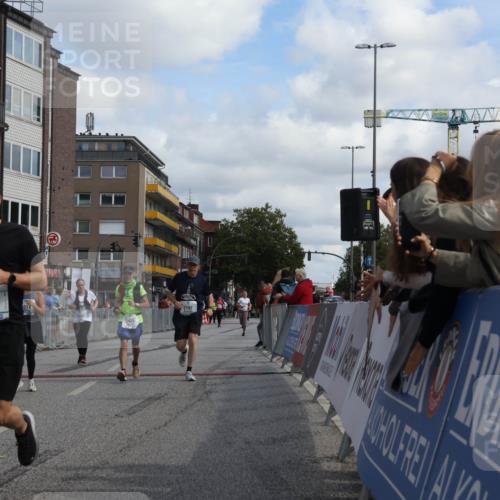 15.09.2024 - PSD Bank Halbmarathon Michael Strokosch http://msf.ph/oto/7084863 15.09.2024 12:31:43 Ziel 2192, 2352, 2358, 2423, 3014, 3203, 3207, 3356, 3541 meine-sportfotos.de