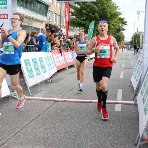 15.09.2024 - PSD Bank Halbmarathon Strokosch-Dieckow http://msf.ph/oto/7084864 15.09.2024 11:19:40 Ziel 401, 628, 630, 822, 859, 870, 887, 1070, 2468 meine-sportfotos.de