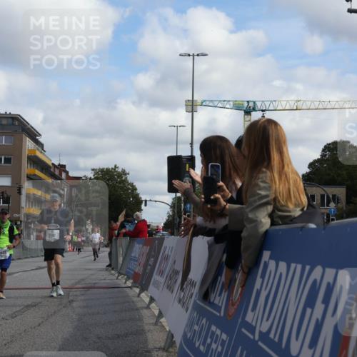 15.09.2024 - PSD Bank Halbmarathon Michael Strokosch http://msf.ph/oto/7084871 15.09.2024 12:31:44 Ziel 2192, 2352, 2358, 2423, 3014, 3203, 3207, 3356, 3541 meine-sportfotos.de