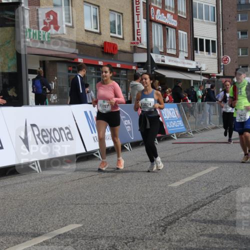 15.09.2024 - PSD Bank Halbmarathon Michael Strokosch http://msf.ph/oto/7084883 15.09.2024 12:31:45 Ziel 2192, 2352, 2358, 2423, 3014, 3203, 3207, 3356, 3541 meine-sportfotos.de