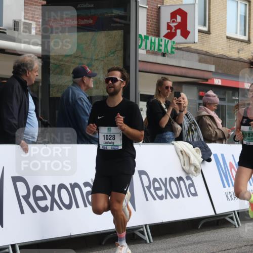15.09.2024 - PSD Bank Halbmarathon Michael Strokosch http://msf.ph/oto/7084896 15.09.2024 11:23:28 Ziel 638, 663, 679, 687, 879, 881, 1028 meine-sportfotos.de