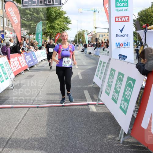 15.09.2024 - PSD Bank Halbmarathon Strokosch-Dieckow http://msf.ph/oto/7084916 15.09.2024 12:36:53 Ziel 1978, 3404, 3411 meine-sportfotos.de