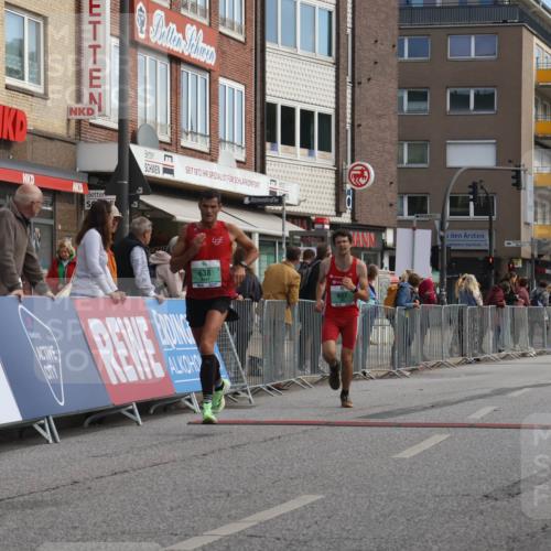 15.09.2024 - PSD Bank Halbmarathon Michael Strokosch http://msf.ph/oto/7084923 15.09.2024 11:23:30 Ziel 638, 663, 679, 687, 879, 881, 1028 meine-sportfotos.de