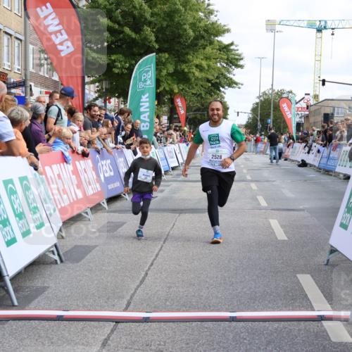 15.09.2024 - PSD Bank Halbmarathon Strokosch-Dieckow http://msf.ph/oto/7084935 15.09.2024 12:27:37 Ziel 2528, 2812, 3288 meine-sportfotos.de