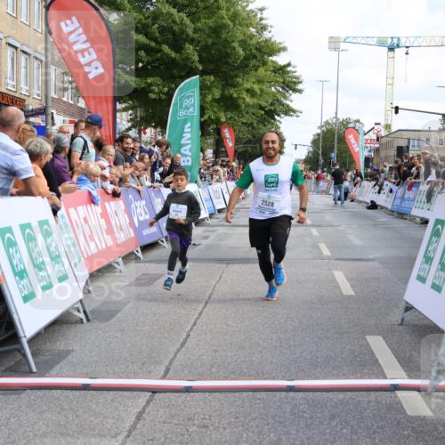 15.09.2024 - PSD Bank Halbmarathon Strokosch-Dieckow http://msf.ph/oto/7084984 15.09.2024 12:27:37 Ziel 2528, 2812, 3288 meine-sportfotos.de