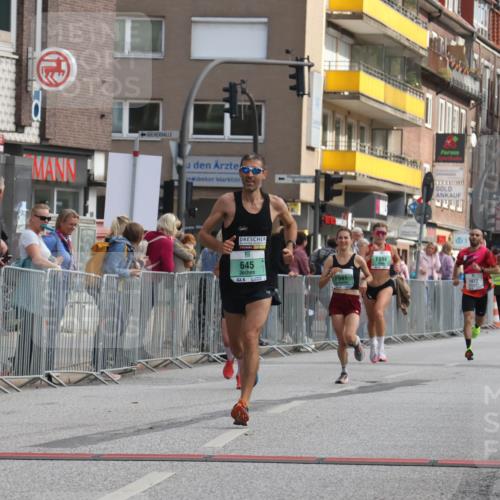 15.09.2024 - PSD Bank Halbmarathon Michael Strokosch http://msf.ph/oto/7084987 15.09.2024 11:23:37 Ziel 638, 645, 687, 865, 879, 894, 941, 1028, 1072 meine-sportfotos.de