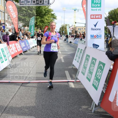 15.09.2024 - PSD Bank Halbmarathon Strokosch-Dieckow http://msf.ph/oto/7084989 15.09.2024 12:36:53 Ziel 1978, 3404, 3411 meine-sportfotos.de