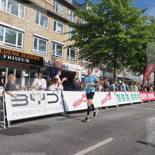 15.09.2024 - PSD Bank Halbmarathon Miley Keyser http://msf.ph/oto/7085028 15.09.2024 11:48:56 Ziel 958, 1689, 1764, 1819, 1977, 2209, 2700 meine-sportfotos.de