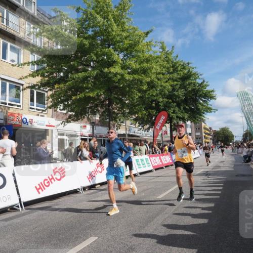 15.09.2024 - PSD Bank Halbmarathon Miley Keyser http://msf.ph/oto/7085052 15.09.2024 11:48:58 Ziel 958, 1355, 1689, 1819, 1977, 2209, 2700 meine-sportfotos.de