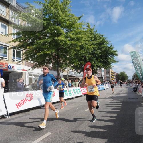 15.09.2024 - PSD Bank Halbmarathon Miley Keyser http://msf.ph/oto/7085056 15.09.2024 11:48:58 Ziel 958, 1355, 1689, 1819, 1977, 2209, 2700 meine-sportfotos.de