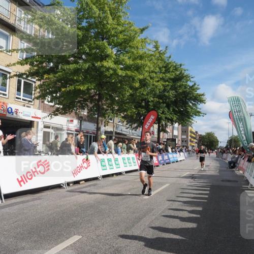 15.09.2024 - PSD Bank Halbmarathon Miley Keyser http://msf.ph/oto/7085069 15.09.2024 11:49:01 Ziel 958, 1355, 1567, 1689, 1819, 1977, 2209, 2700 meine-sportfotos.de