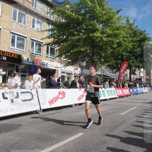 15.09.2024 - PSD Bank Halbmarathon Miley Keyser http://msf.ph/oto/7085080 15.09.2024 11:49:02 Ziel 958, 1355, 1567, 1689, 1819, 1977, 2209, 2700 meine-sportfotos.de