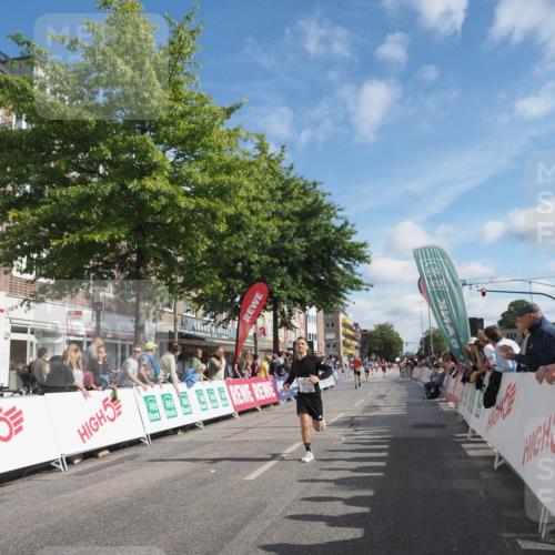 15.09.2024 - PSD Bank Halbmarathon Miley Keyser http://msf.ph/oto/7085090 15.09.2024 11:49:04 Ziel 958, 1333, 1355, 1567, 1689, 1819, 1977, 2209, 2700 meine-sportfotos.de