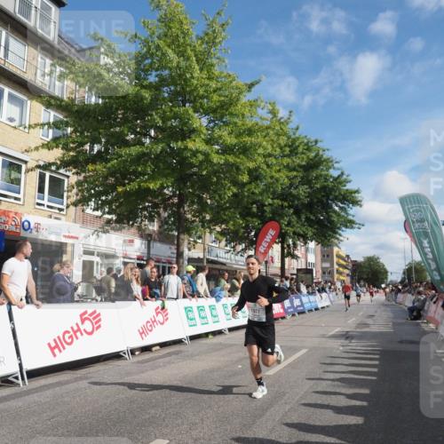 15.09.2024 - PSD Bank Halbmarathon Miley Keyser http://msf.ph/oto/7085105 15.09.2024 11:49:05 Ziel 958, 1333, 1355, 1567, 1689, 1819, 1977, 2209, 2700 meine-sportfotos.de