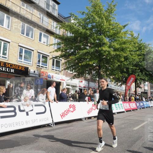 15.09.2024 - PSD Bank Halbmarathon Miley Keyser http://msf.ph/oto/7085113 15.09.2024 11:49:05 Ziel 958, 1333, 1355, 1567, 1689, 1819, 1977, 2209, 2700 meine-sportfotos.de