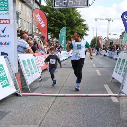 15.09.2024 - PSD Bank Halbmarathon Strokosch-Dieckow http://msf.ph/oto/7085133 15.09.2024 12:27:38 Ziel 2528, 2812, 3288 meine-sportfotos.de