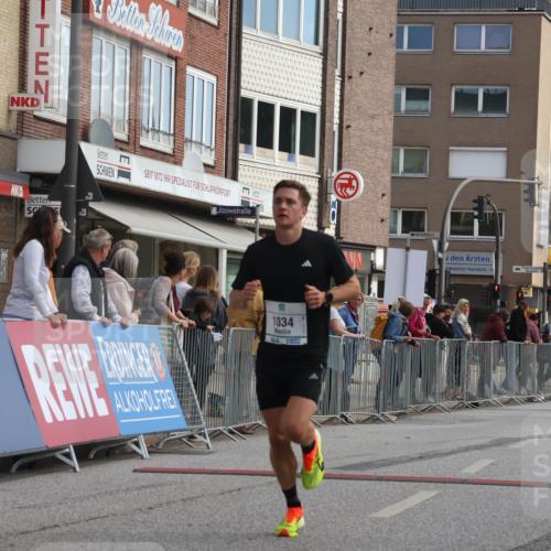 15.09.2024 - PSD Bank Halbmarathon Michael Strokosch http://msf.ph/oto/7085140 15.09.2024 11:23:47 Ziel 645, 672, 675, 865, 894, 941, 1034, 1072 meine-sportfotos.de