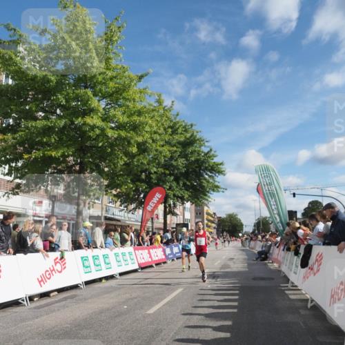 15.09.2024 - PSD Bank Halbmarathon Miley Keyser http://msf.ph/oto/7085141 15.09.2024 11:49:13 Ziel 785, 1333, 1355, 1567, 1977, 2219, 3182 meine-sportfotos.de