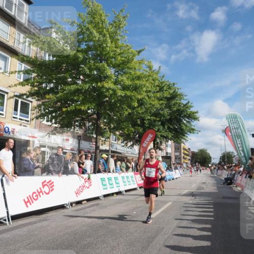15.09.2024 - PSD Bank Halbmarathon Miley Keyser http://msf.ph/oto/7085153 15.09.2024 11:49:14 Ziel 785, 1333, 1355, 1567, 1977, 2219, 3182 meine-sportfotos.de