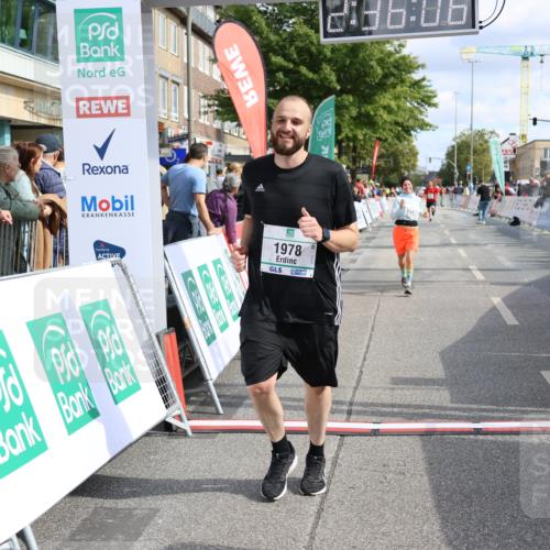 15.09.2024 - PSD Bank Halbmarathon Strokosch-Dieckow http://msf.ph/oto/7085154 15.09.2024 12:36:57 Ziel 1978, 3404, 3411 meine-sportfotos.de