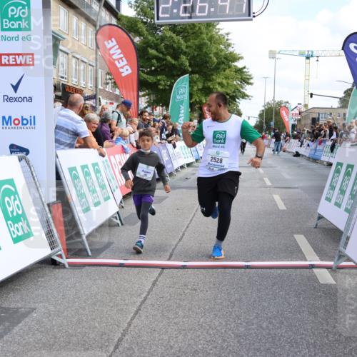 15.09.2024 - PSD Bank Halbmarathon Strokosch-Dieckow http://msf.ph/oto/7085186 15.09.2024 12:27:38 Ziel 2528, 2812, 3288 meine-sportfotos.de
