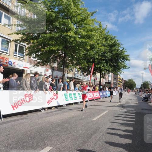 15.09.2024 - PSD Bank Halbmarathon Miley Keyser http://msf.ph/oto/7085200 15.09.2024 11:49:23 Ziel 785, 1333, 1500, 1620, 2219, 3182 meine-sportfotos.de