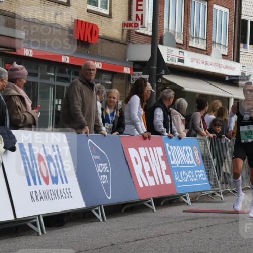 15.09.2024 - PSD Bank Halbmarathon Michael Strokosch http://msf.ph/oto/7085206 15.09.2024 11:23:52 Ziel 645, 672, 675, 865, 894, 941, 1034, 1072, 1098 meine-sportfotos.de