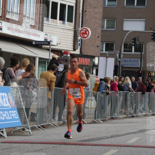 15.09.2024 - PSD Bank Halbmarathon Michael Strokosch http://msf.ph/oto/7085242 15.09.2024 11:23:56 Ziel 659, 672, 675, 894, 1034, 1072, 1098 meine-sportfotos.de