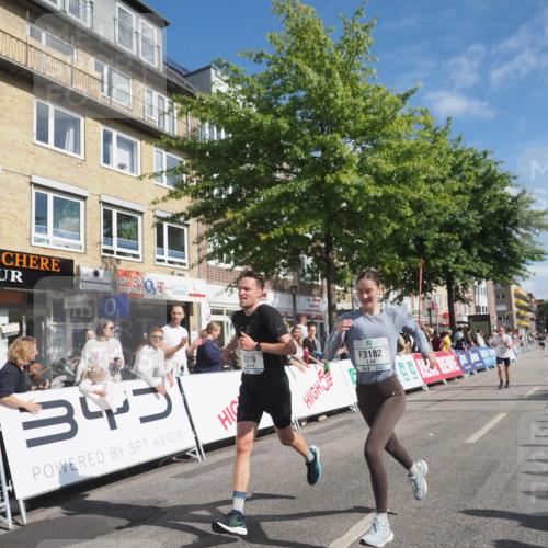 15.09.2024 - PSD Bank Halbmarathon Miley Keyser http://msf.ph/oto/7085245 15.09.2024 11:49:26 Ziel 785, 1500, 1620, 2219, 2701, 2838, 3182 meine-sportfotos.de