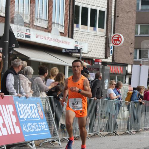 15.09.2024 - PSD Bank Halbmarathon Michael Strokosch http://msf.ph/oto/7085250 15.09.2024 11:23:57 Ziel 659, 672, 675, 891, 1034, 1072, 1098 meine-sportfotos.de