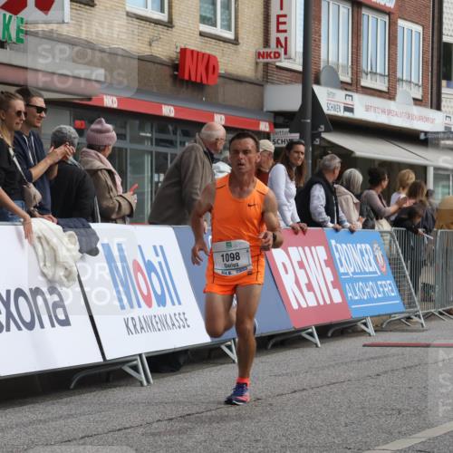 15.09.2024 - PSD Bank Halbmarathon Michael Strokosch http://msf.ph/oto/7085270 15.09.2024 11:23:58 Ziel 659, 672, 675, 891, 1034, 1098 meine-sportfotos.de