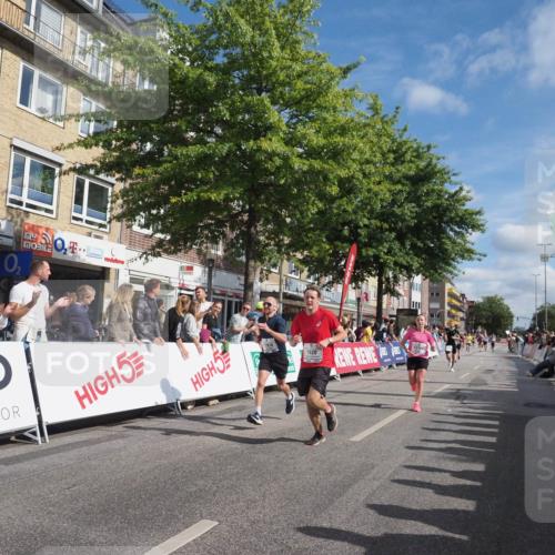 15.09.2024 - PSD Bank Halbmarathon Miley Keyser http://msf.ph/oto/7085286 15.09.2024 11:49:36 Ziel 1229, 1475, 1500, 1579, 1620, 2096, 2701, 2768, 2838 meine-sportfotos.de