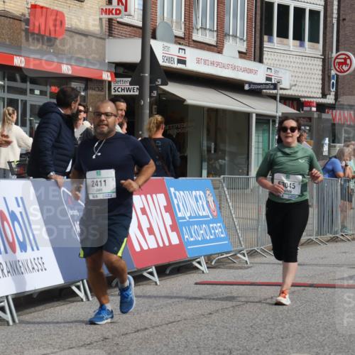 15.09.2024 - PSD Bank Halbmarathon Michael Strokosch http://msf.ph/oto/7085299 15.09.2024 12:32:37 Ziel 2411, 2414, 2425, 3045, 3358, 3368 meine-sportfotos.de