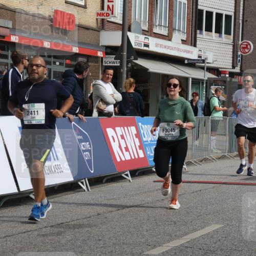 15.09.2024 - PSD Bank Halbmarathon Michael Strokosch http://msf.ph/oto/7085319 15.09.2024 12:32:38 Ziel 2411, 2414, 2425, 3045, 3358 meine-sportfotos.de