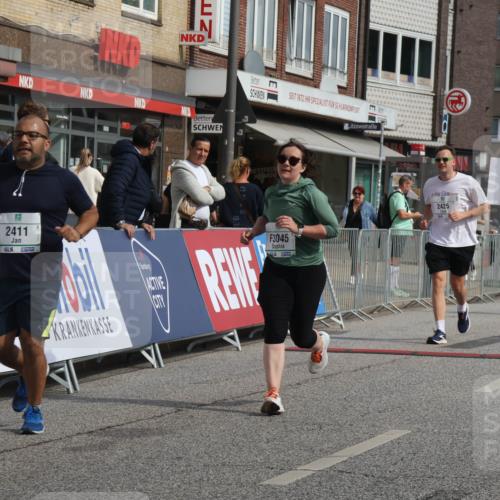 15.09.2024 - PSD Bank Halbmarathon Michael Strokosch http://msf.ph/oto/7085323 15.09.2024 12:32:38 Ziel 2411, 2414, 2425, 3045, 3358 meine-sportfotos.de