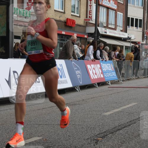 15.09.2024 - PSD Bank Halbmarathon Michael Strokosch http://msf.ph/oto/7085353 15.09.2024 11:24:06 Ziel 610, 659, 672, 675, 891, 1098 meine-sportfotos.de